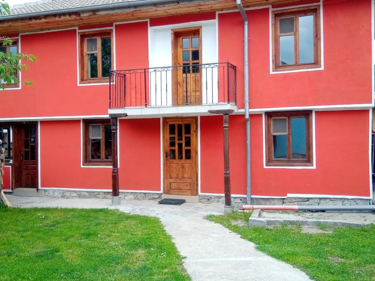 Стаи За Гости Милена Koprivshtitsa Luaran gambar